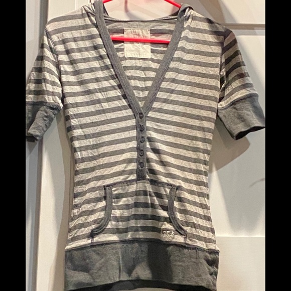 Striped grey button up shirt with a hood - Picture 3 of 4